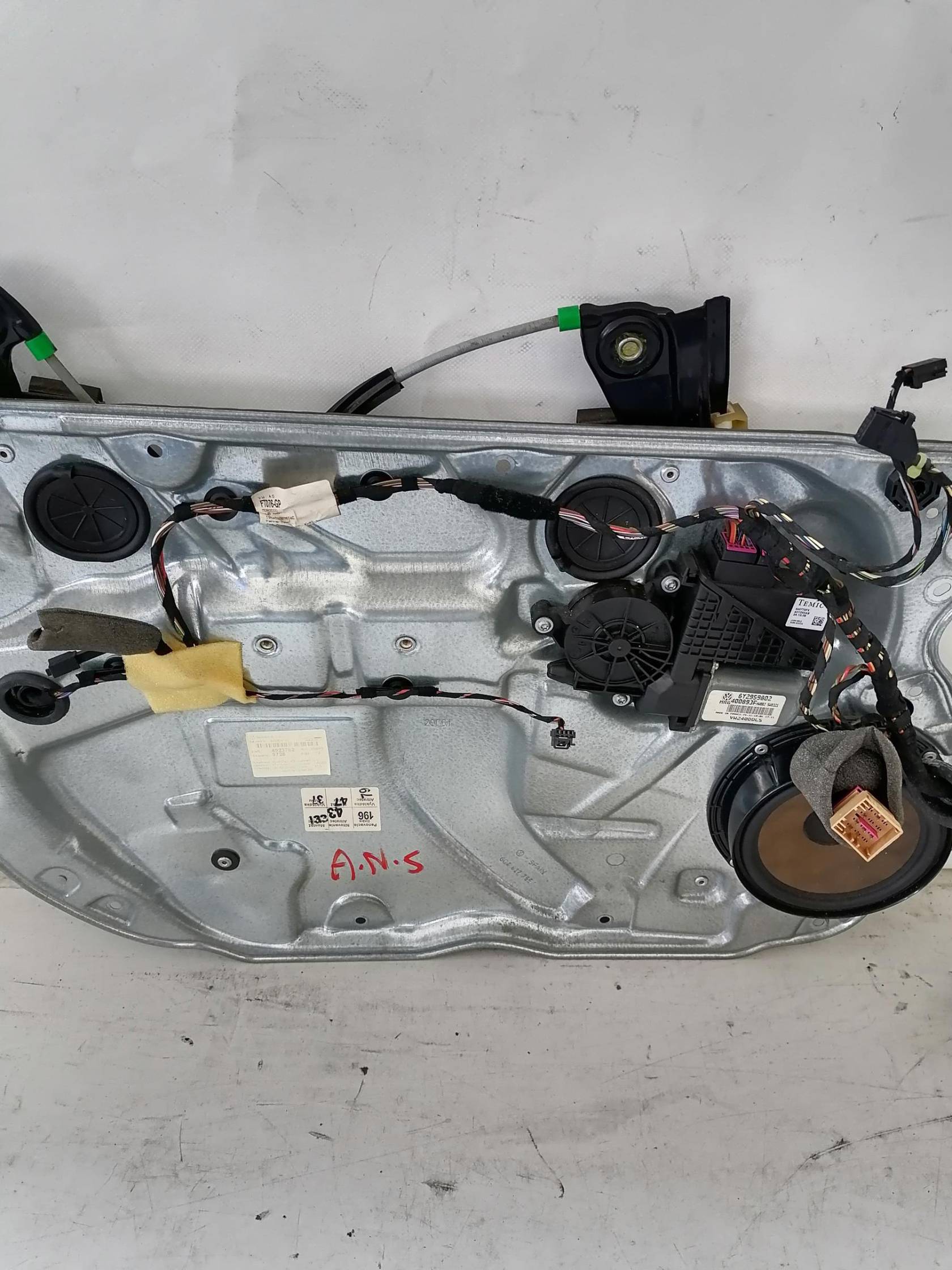 Alzacristallo elettr. porta ant. sx.